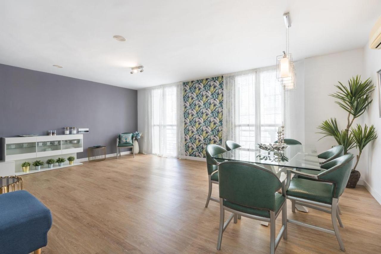 Apartamento Moderno Calle Larios Malaga Bagian luar foto